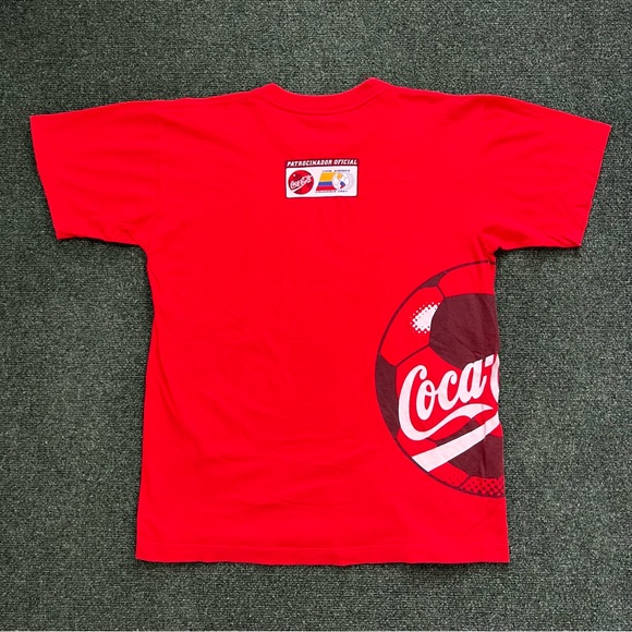 Vintage 01’ Coca Cola X Soccer Copa America Wrap Around Red T Shirt Size L 21X27 - Picture 2 of 8